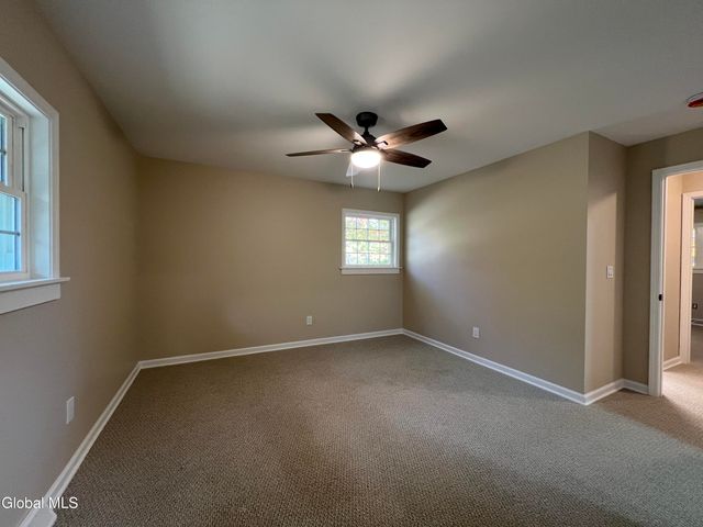 5 Zeph Street, Poestenkill, NY 12198