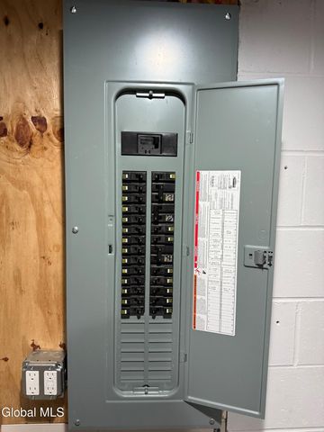 5 Zeph Street, Poestenkill, NY 12198