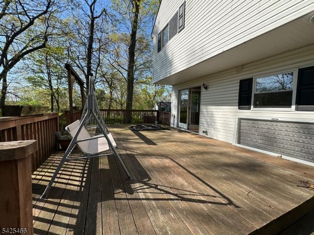 95 Unger Ave, Hopatcong Boro, NJ 07874