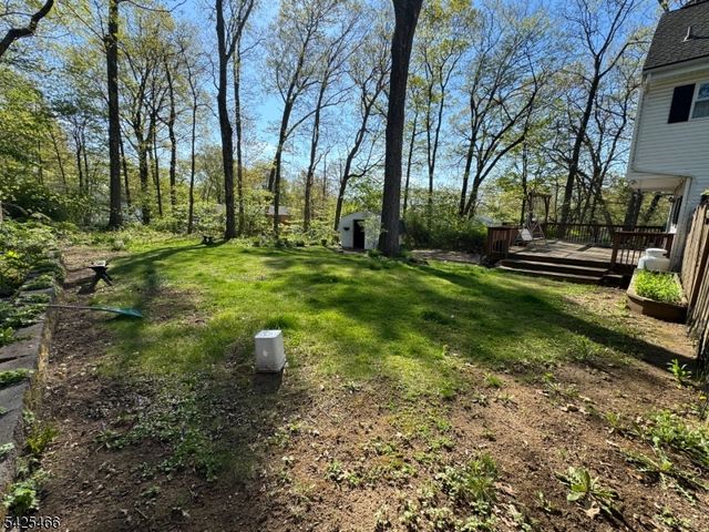 95 Unger Ave, Hopatcong Boro, NJ 07874
