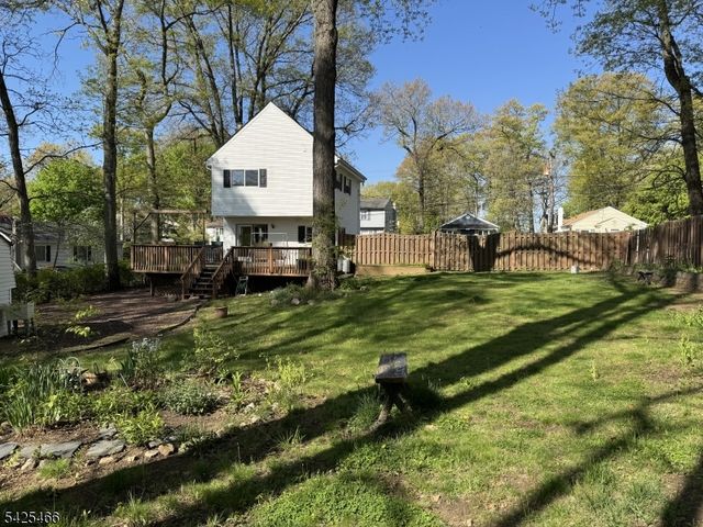 95 Unger Ave, Hopatcong Boro, NJ 07874
