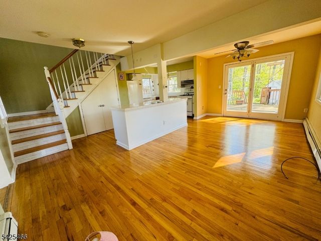 95 Unger Ave, Hopatcong Boro, NJ 07874