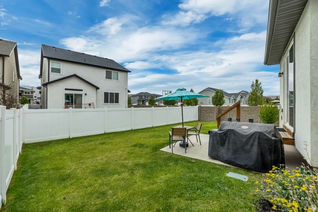 4128 E SUN CREST DR, Eagle Mountain, UT 84005