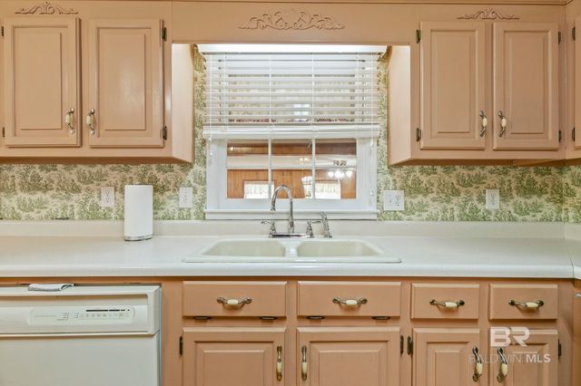 303 W Banyan Street, Bay Minette, AL 36507