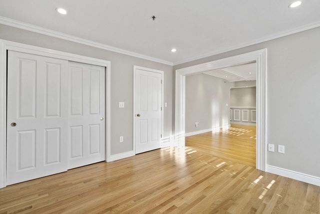 10 Charlesgate East 502, Boston, MA 02215