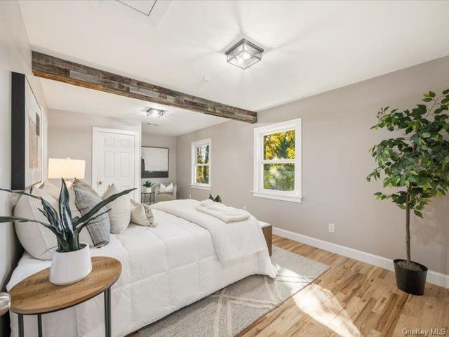 6 Winnetou Road, White Plains, NY 10603