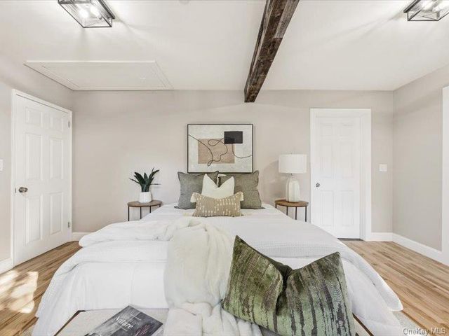 6 Winnetou Road, White Plains, NY 10603