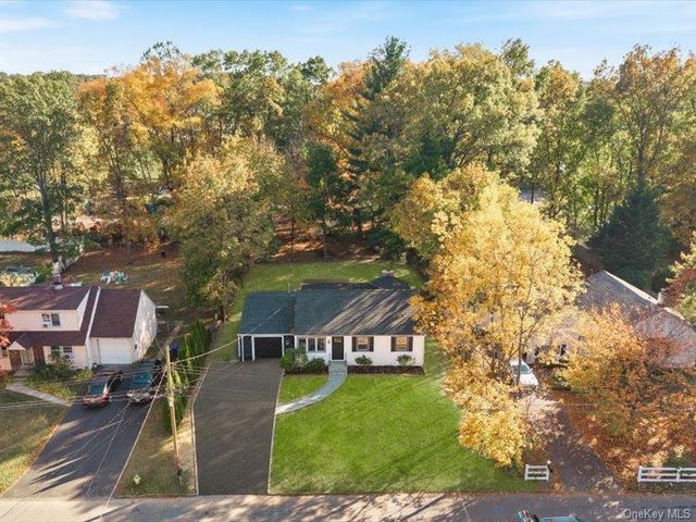 6 Winnetou Road, White Plains, NY 10603