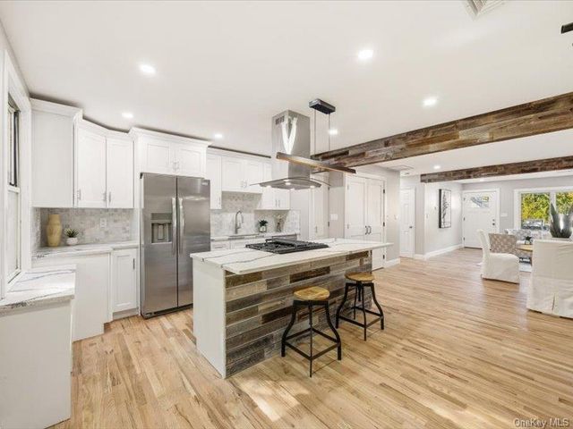 6 Winnetou Road, White Plains, NY 10603