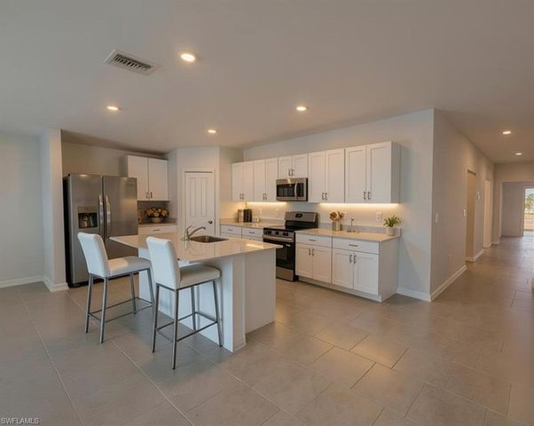 17240 Cantu CT, North Fort Myers, FL 33917