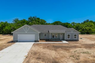 319 Smyrna Meadows Lane, Sunset, TX 76270