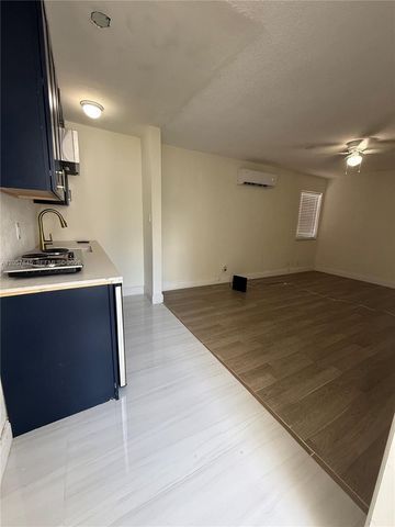 1816 NW 25th Ter, Fort Lauderdale, FL 33311