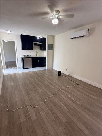 1816 NW 25th Ter, Fort Lauderdale, FL 33311