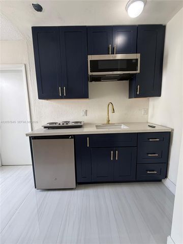 1816 NW 25th Ter, Fort Lauderdale, FL 33311