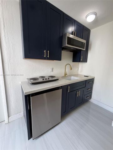 1816 NW 25th Ter, Fort Lauderdale, FL 33311