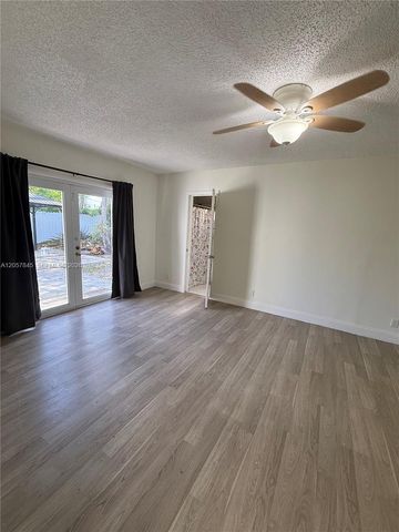 1816 NW 25th Ter, Fort Lauderdale, FL 33311