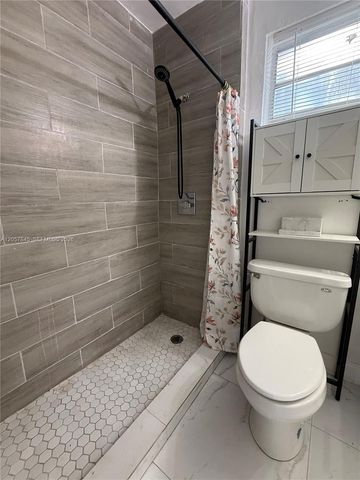 1816 NW 25th Ter, Fort Lauderdale, FL 33311