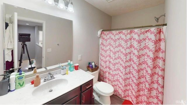 302 W Stellar Way, Huntingburg, IN 47542