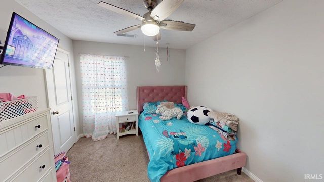 302 W Stellar Way, Huntingburg, IN 47542