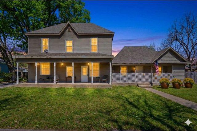 909 W Chestnut Street, Denison, TX 75020