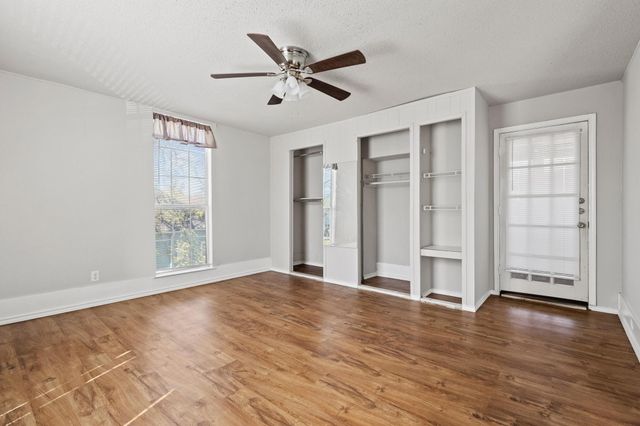 909 W Chestnut Street, Denison, TX 75020