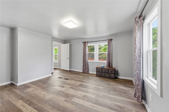 1019 Sherwood Rd, Forest Hills Boro, PA 15221