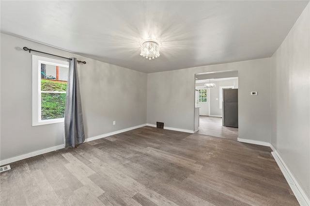 1019 Sherwood Rd, Forest Hills Boro, PA 15221