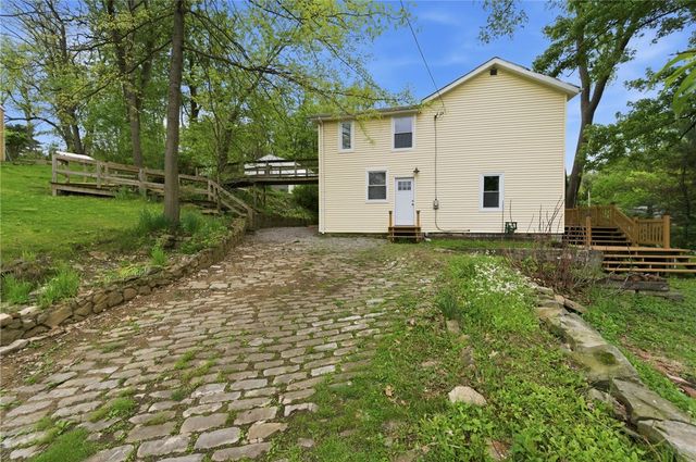 1019 Sherwood Rd, Forest Hills Boro, PA 15221