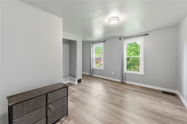 1019 Sherwood Rd, Forest Hills Boro, PA 15221
