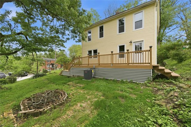 1019 Sherwood Rd, Forest Hills Boro, PA 15221