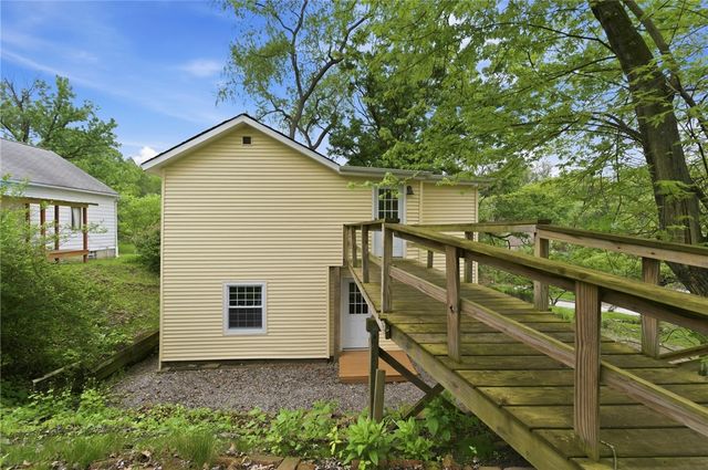 1019 Sherwood Rd, Forest Hills Boro, PA 15221
