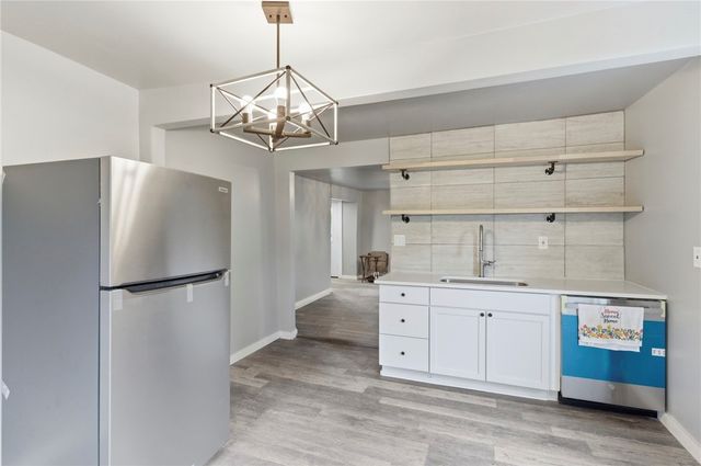 1019 Sherwood Rd, Forest Hills Boro, PA 15221
