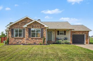 1033 Tylertown Rd, Clarksville, TN 37040