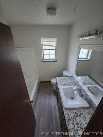 196 Elm Drive, Pryor, OK 74361