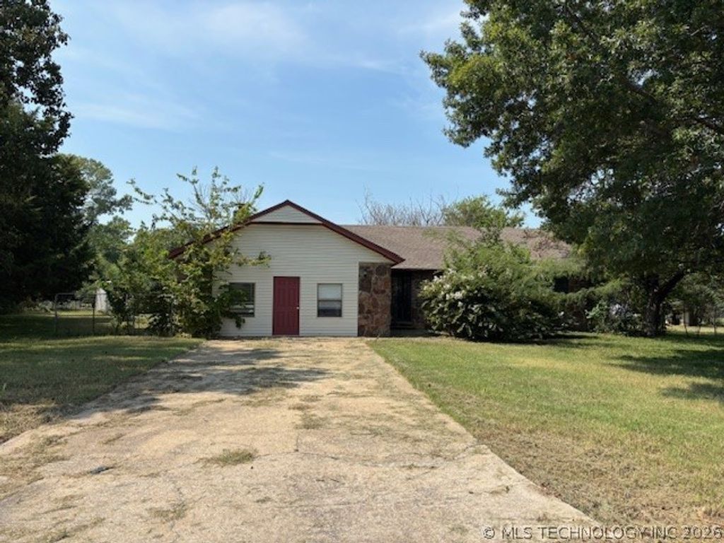 196 Elm Drive, Pryor, OK 74361