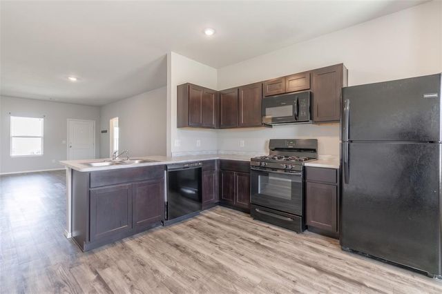 526 SE 3rd Terrace, Newcastle, OK 73065