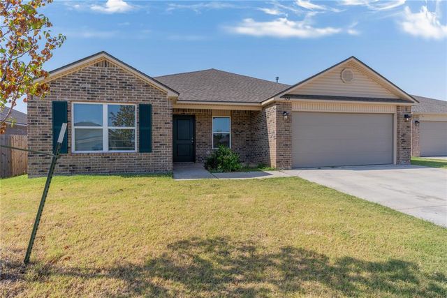 526 SE 3rd Terrace, Newcastle, OK 73065