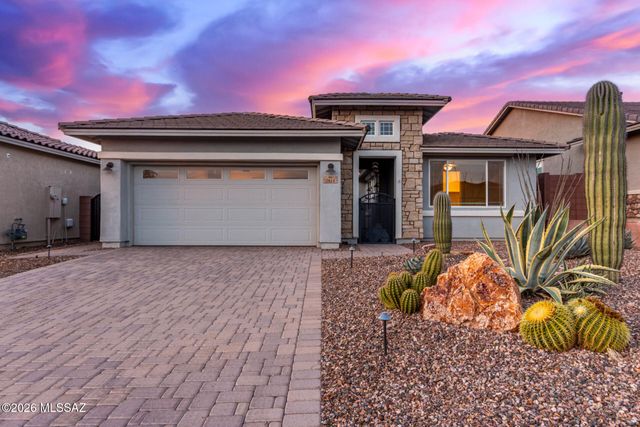 7818 W Buckeye PH W, Marana, AZ 85658