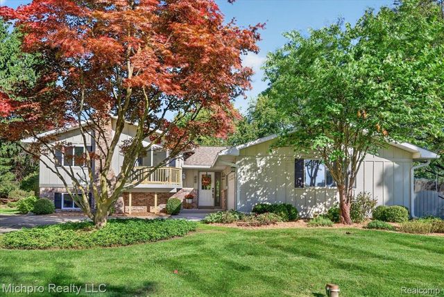 660 Gail Court, Oxford Charter Township, MI 48371