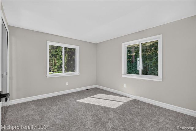 660 Gail Court, Oxford Charter Township, MI 48371