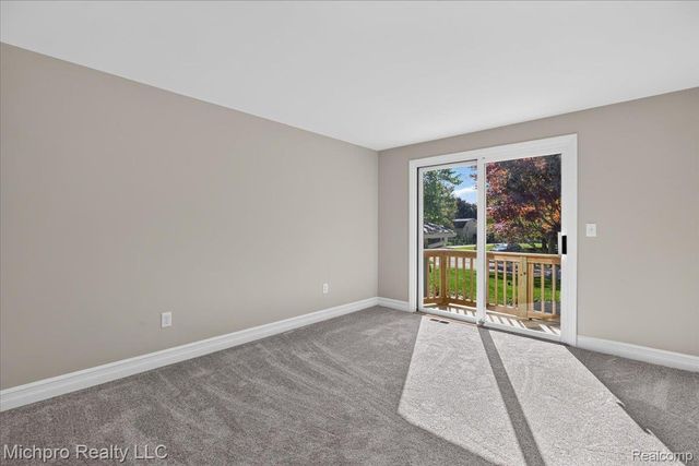 660 Gail Court, Oxford Charter Township, MI 48371
