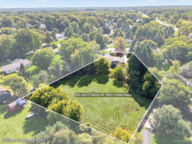660 Gail Court, Oxford Charter Township, MI 48371