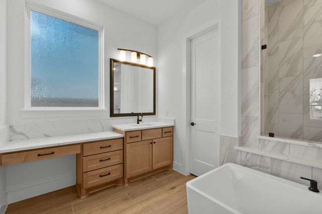 12226 Denham Drive, Mont Belvieu, TX 77523