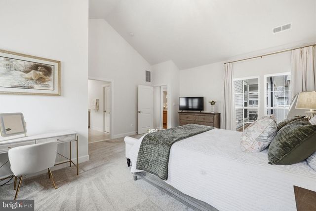 43065 GREELEY SQ, Ashburn, VA 20148