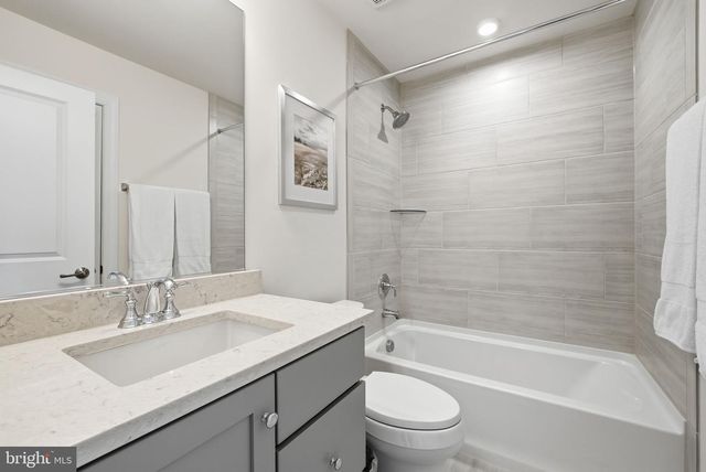 43065 GREELEY SQ, Ashburn, VA 20148