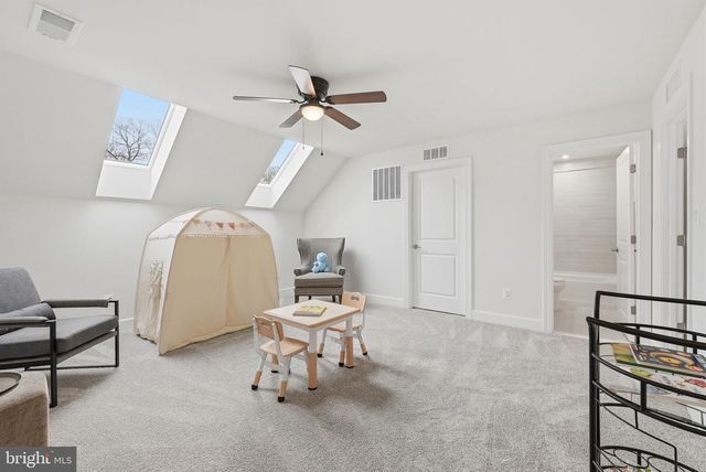 43065 GREELEY SQ, Ashburn, VA 20148