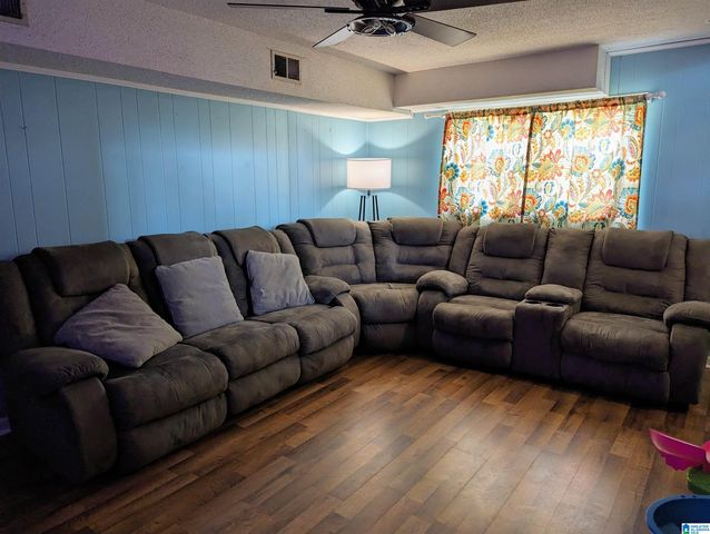 3232 VIRGINIA DRIVE, Hueytown, AL 35023