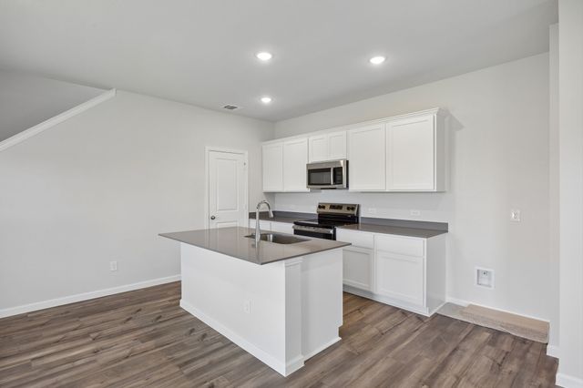 828 Hillcrest Boulevard, Princeton, TX 75407
