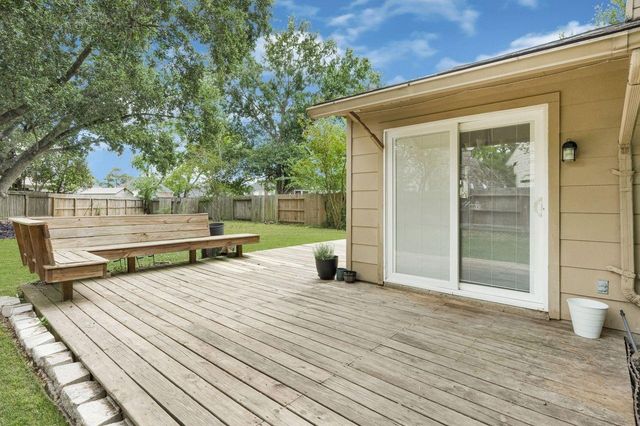 7710 Springville Drive, Houston, TX 77095