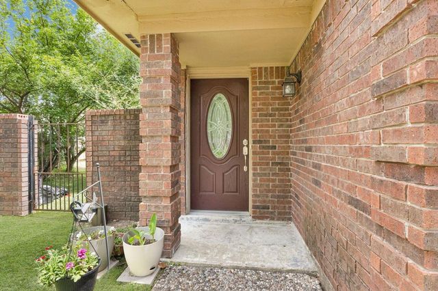 7710 Springville Drive, Houston, TX 77095